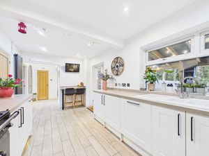 Kitchen- click for photo gallery
